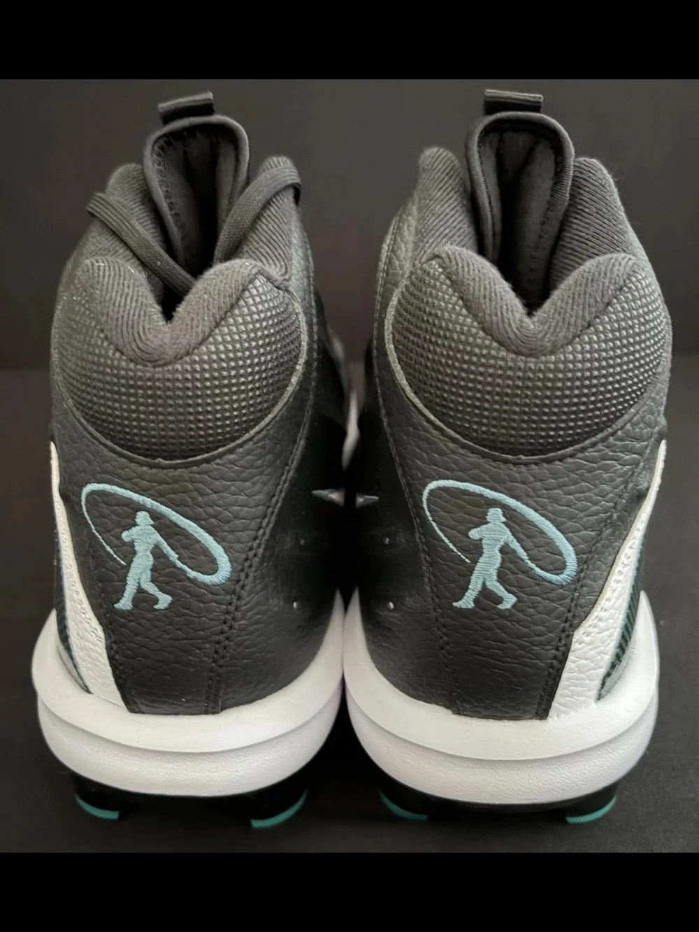 Nike Men's Black Sneakers with Teal Swoosh